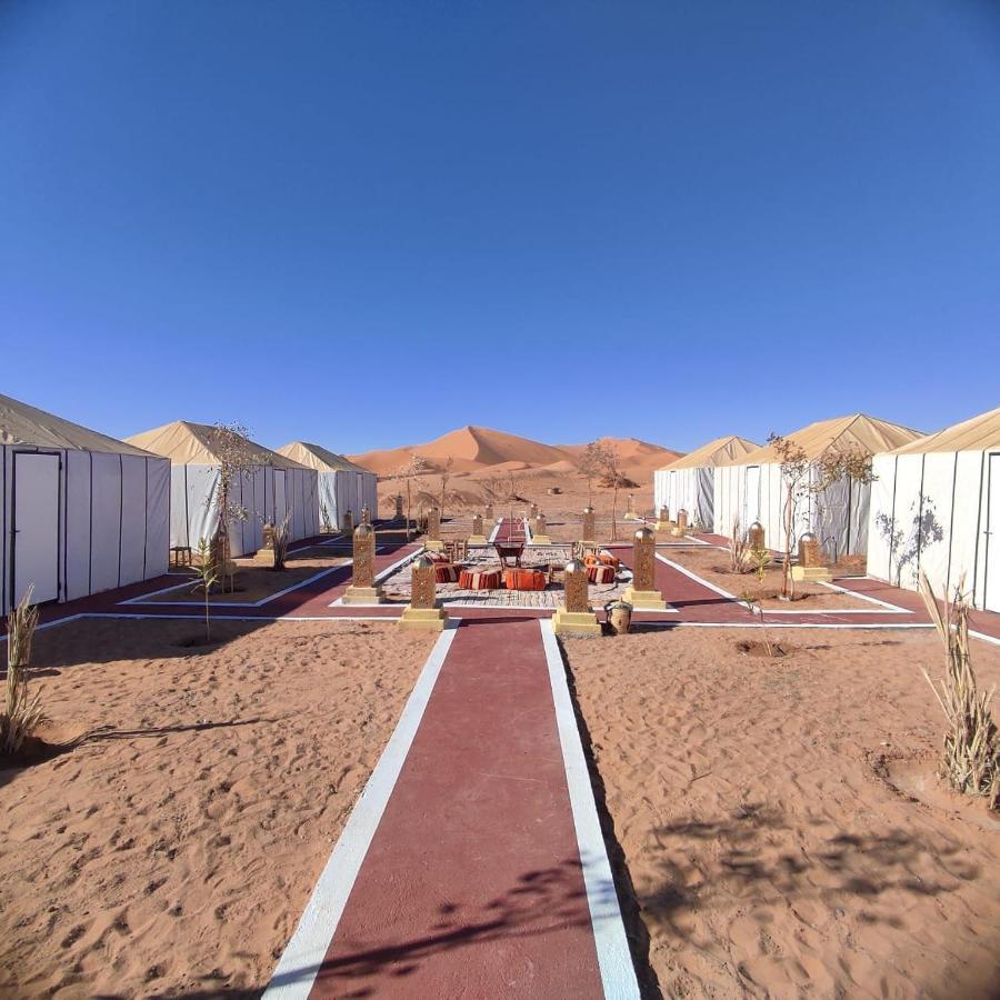ホテル Tafouyte Luxury Camp メルズーガ エクステリア 写真