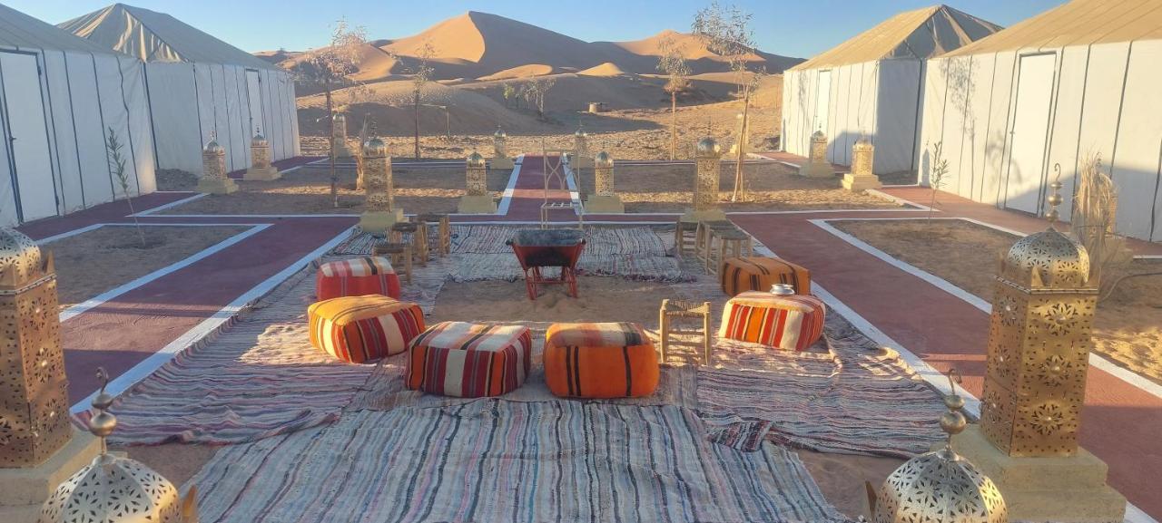 ホテル Tafouyte Luxury Camp メルズーガ エクステリア 写真